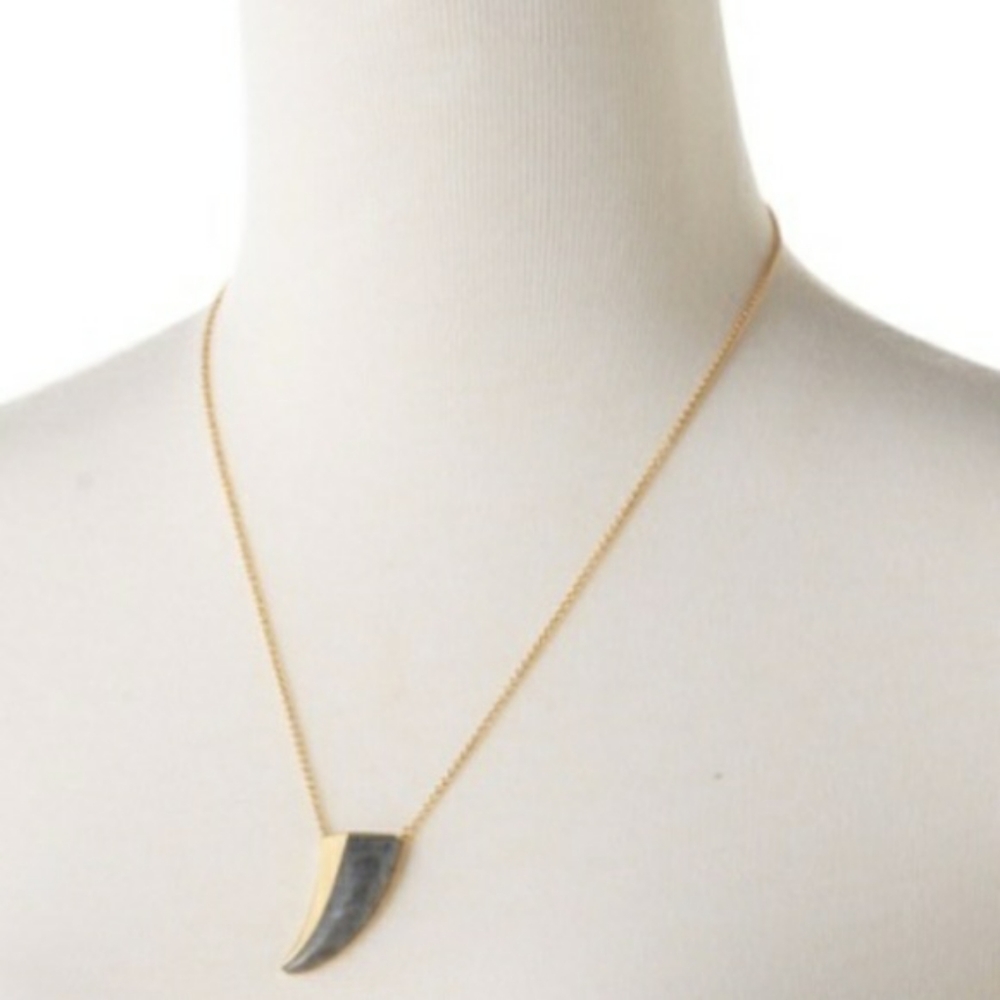 Stella and Dot Triangle Stone Necklace